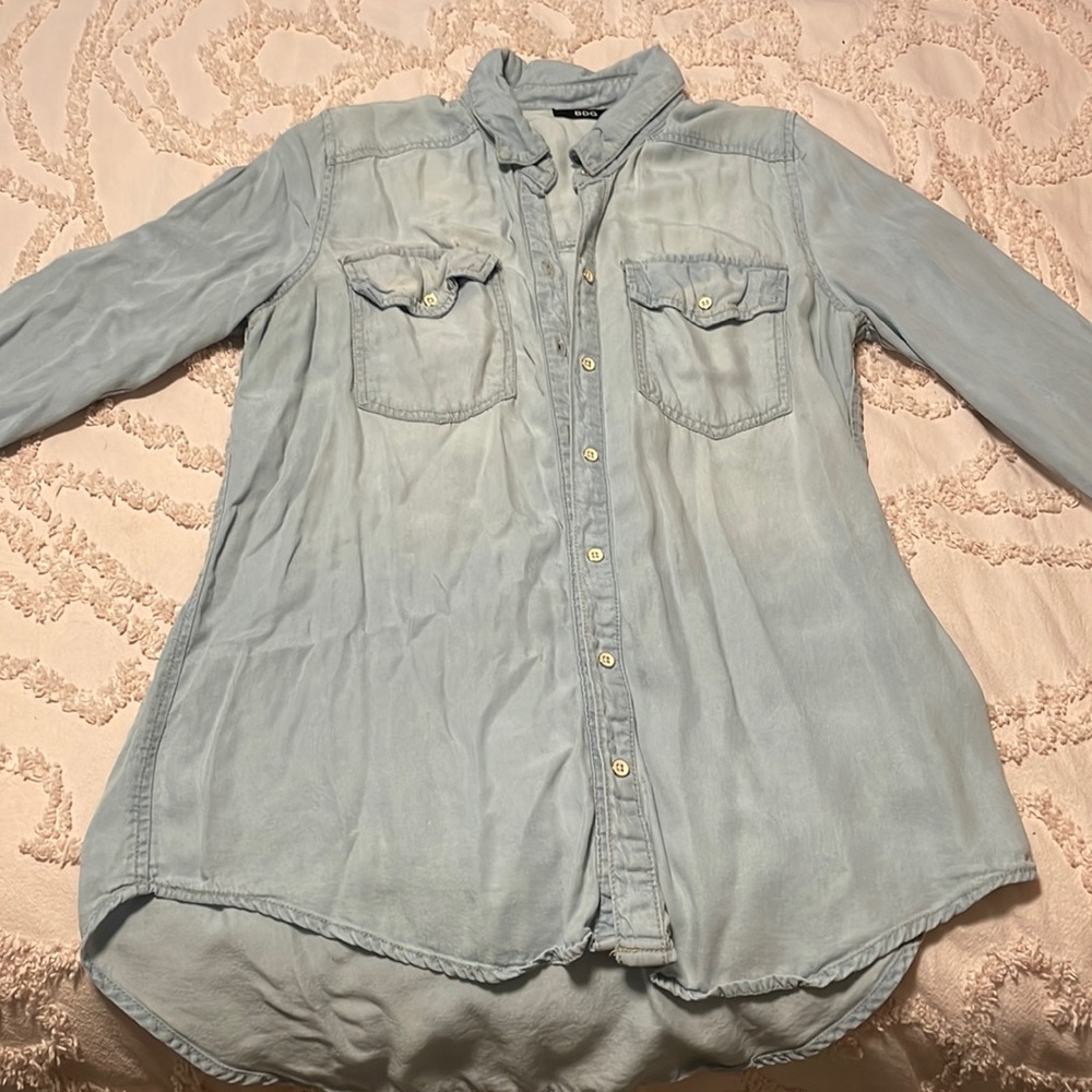 BDG Chambray button down shirt size medium